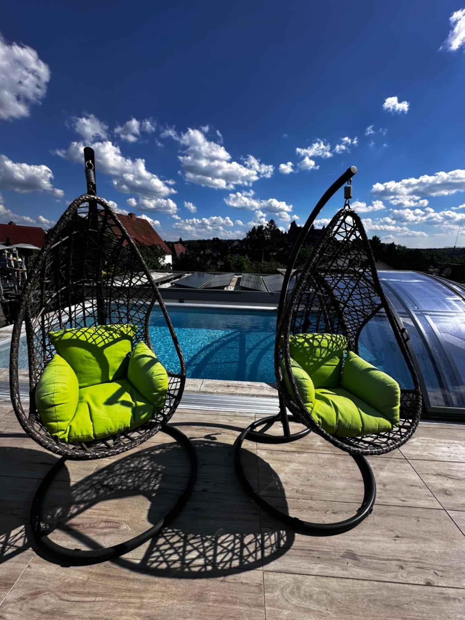 Ferienwohnung Schlossblick - 4 Sterne Sauna Pool Whirlpool Exklusiv Braunfels Exterior foto